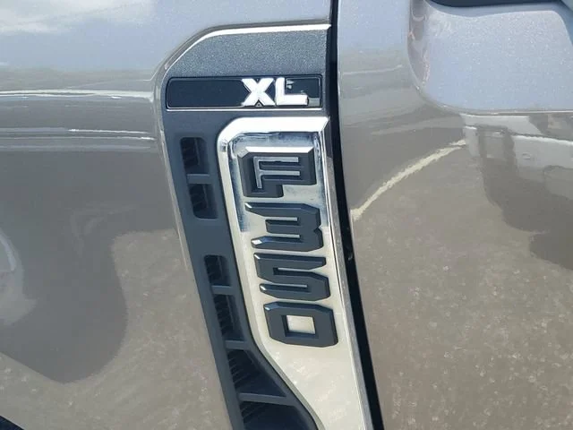 Used 2023 Stone Gray Ford XL image 27