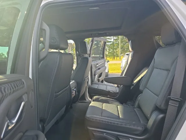Used 2024 White GMC Denali image 16