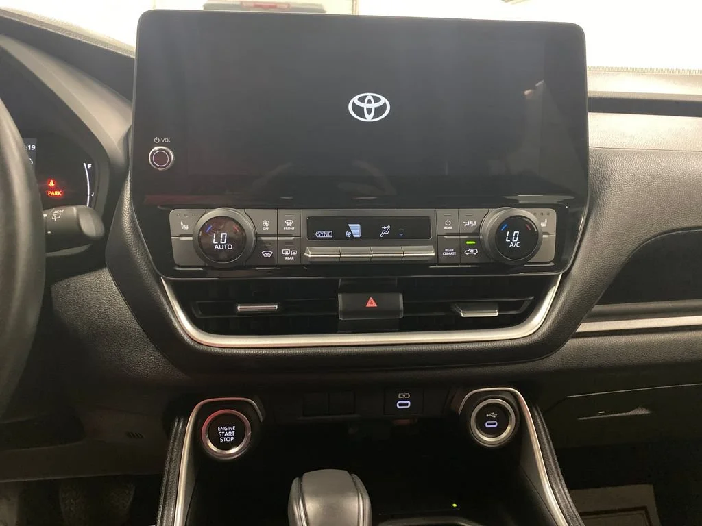 Used 2024 Midnight Black Me Toyota XLE image 22