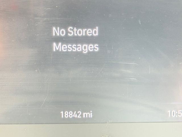 Used 2025 White Ram Base image 25