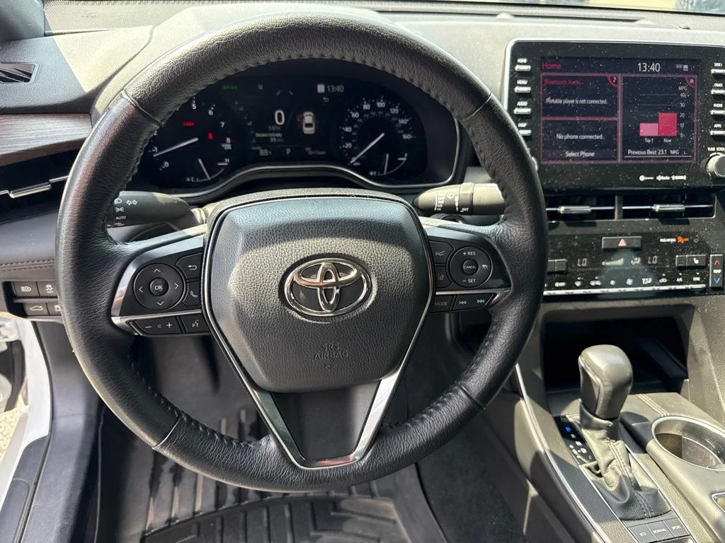Used 2022 Pearl Toyota XLE image 13