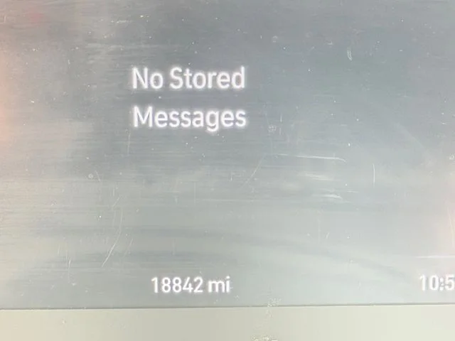 Used 2025 White Ram Base image 25