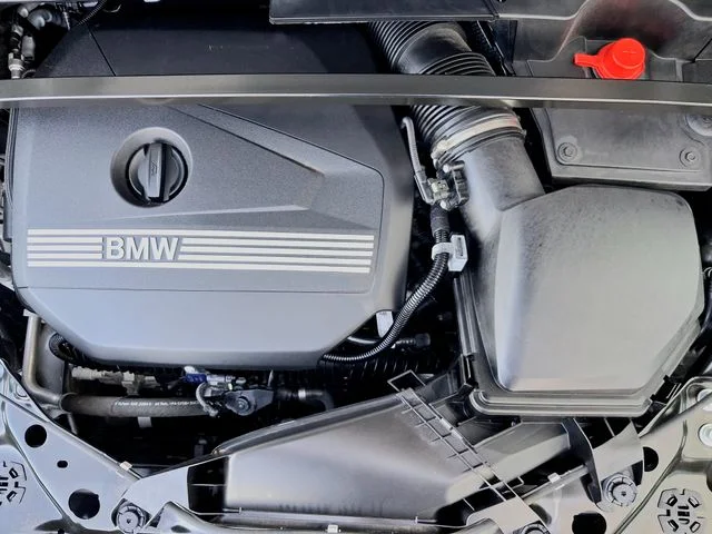 Used 2024 Silver BMW xDrive28i image 29