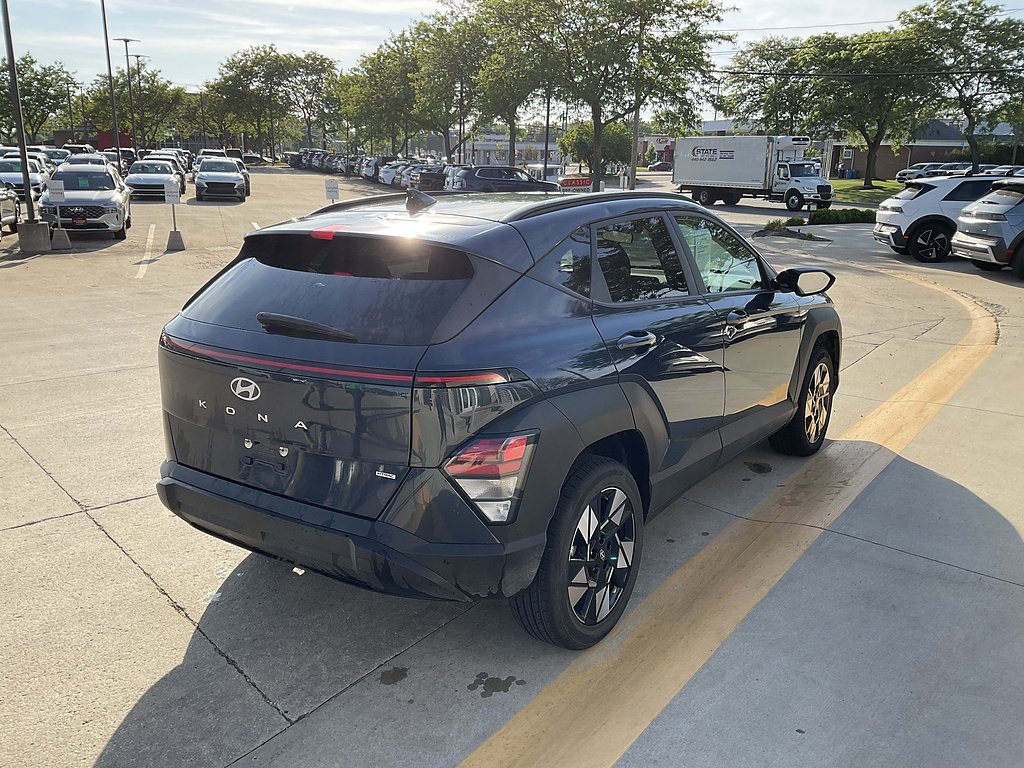 Certified Used 2025 Denim Blue Pearl Hyundai SEL image 3