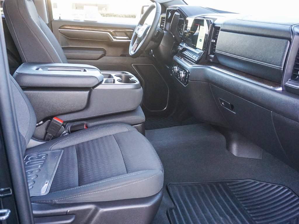 Used 2023 Black GMC Elevation image 13