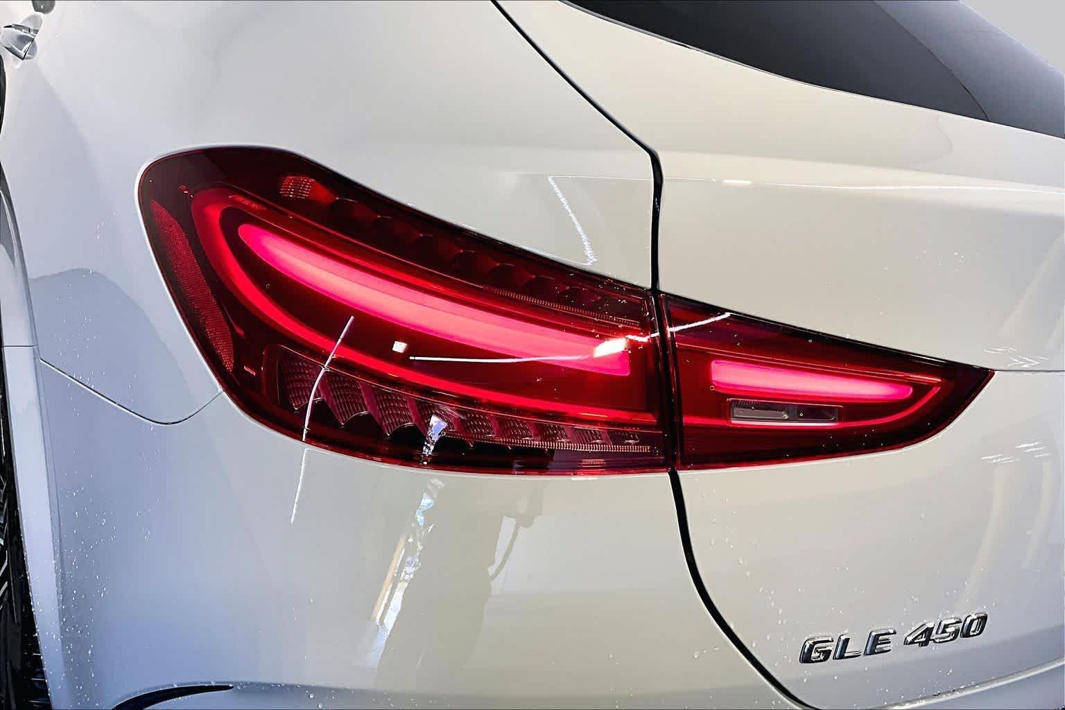 New 2026 MANUFAKTUR Alpine Grey Mercedes-Benz GLE 450 image 5