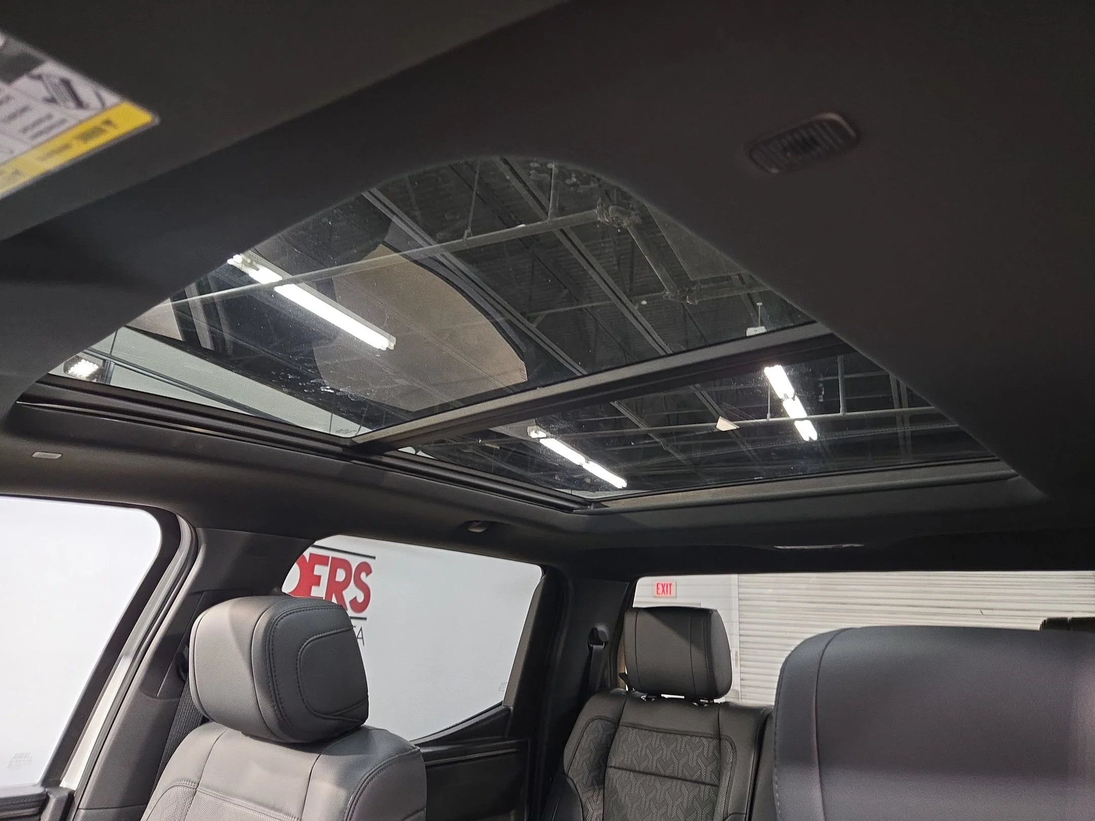 Certified Used 2025 Wind Chill Pearl Toyota Limited image 25