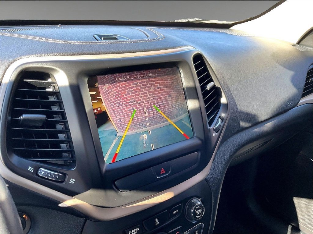 Used 2017 Gray Jeep Limited image 19