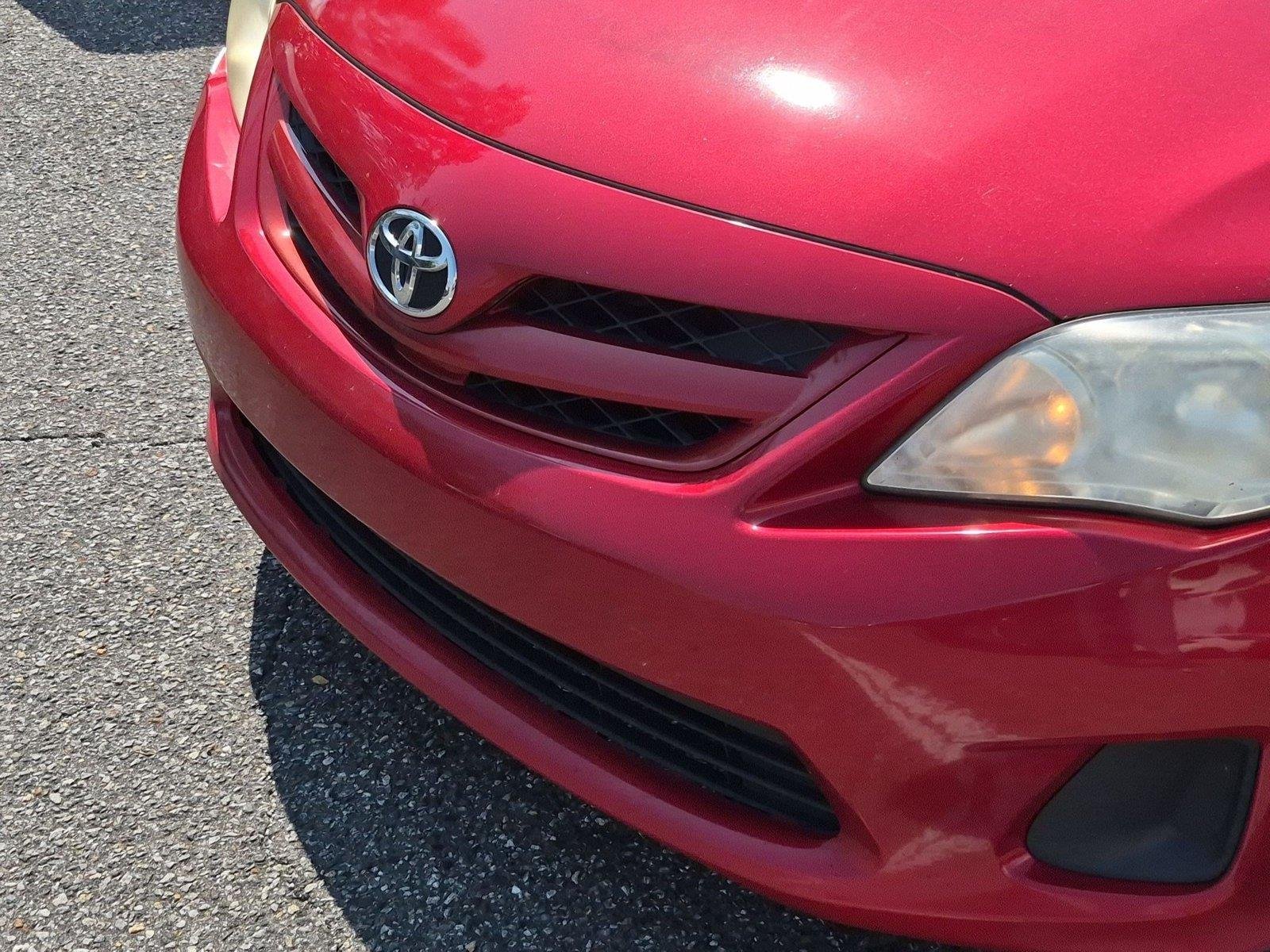 Used 2011 Barcelona Red Metallic Toyota LE image 13