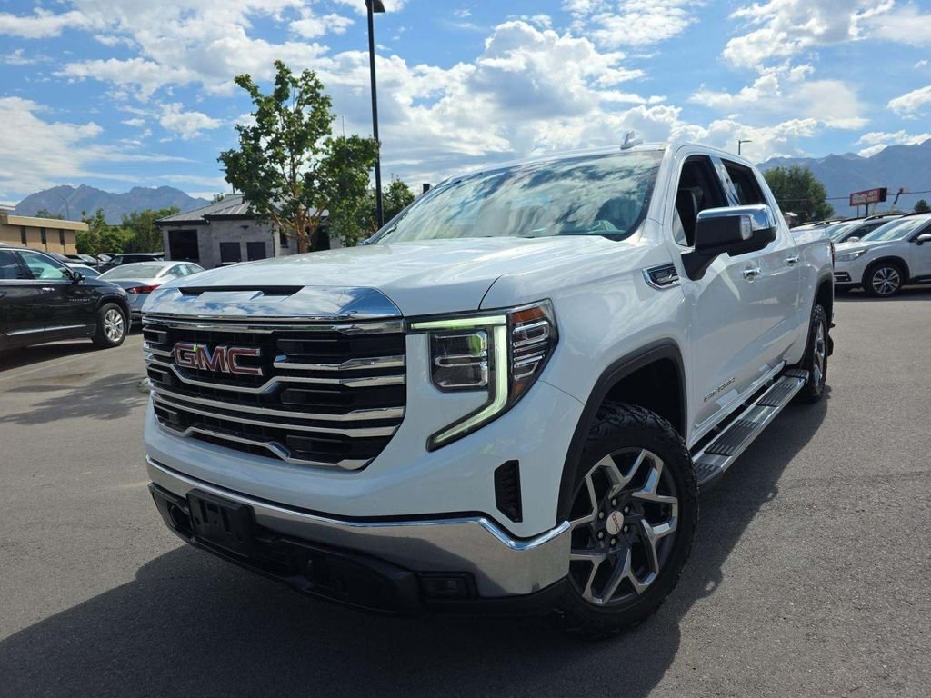 Used 2023 White GMC SLT image 1