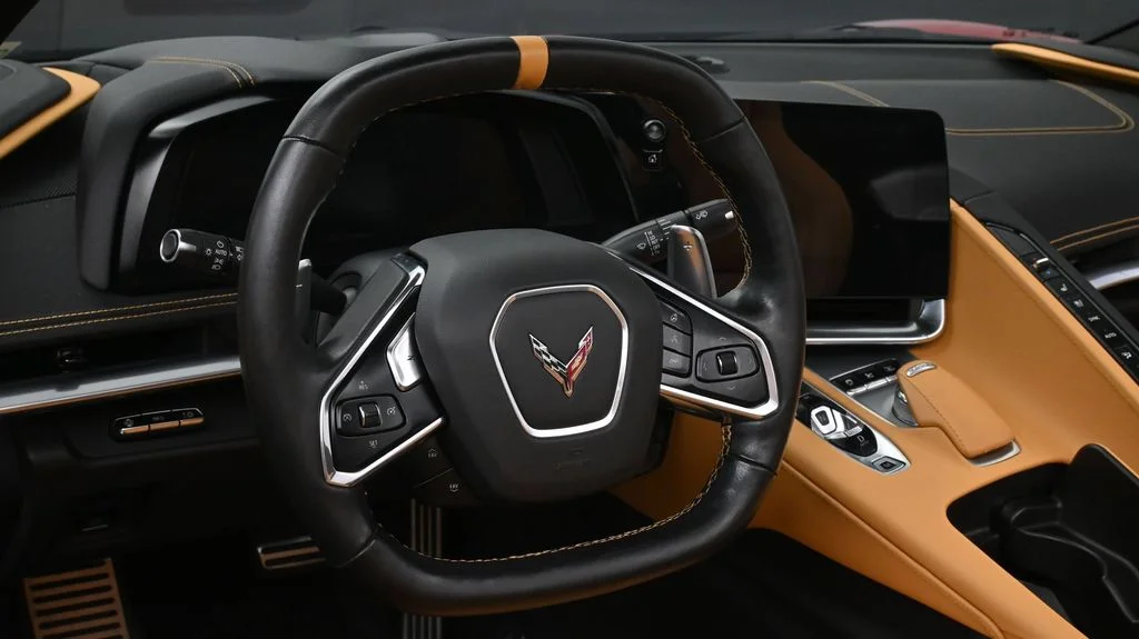 Used 2022 Red Chevrolet Stingray image 9