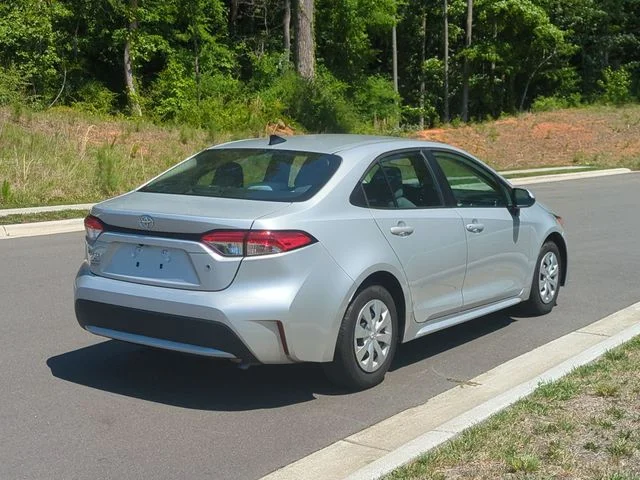 Used 2022 Silver Toyota L image 13