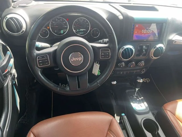 Used 2016 Gray Jeep Unlimited Sahara image 16