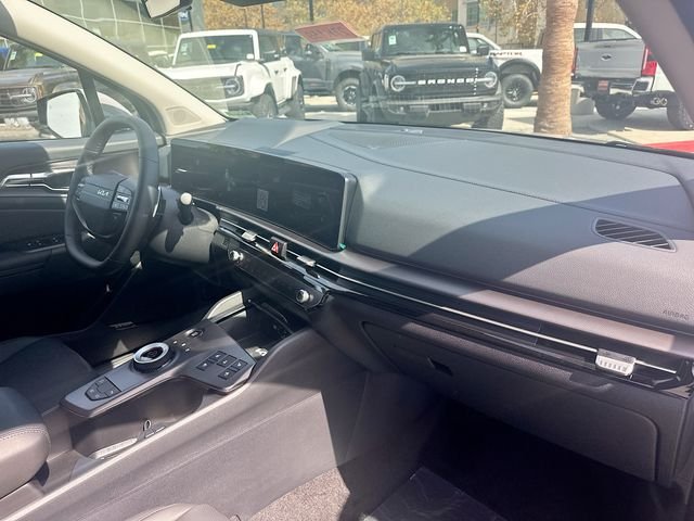 New 2027 Wolf Gray Kia SX Prestige image 31