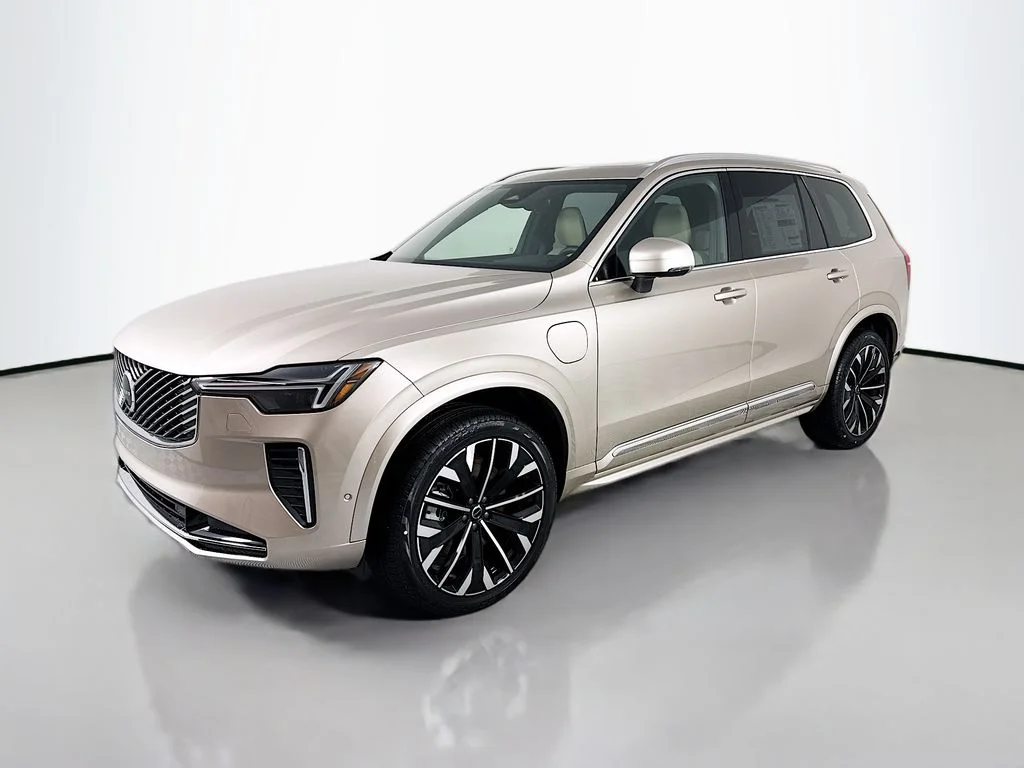 New 2026 Bright Dusk Metallic Volvo T8 Plus image 1