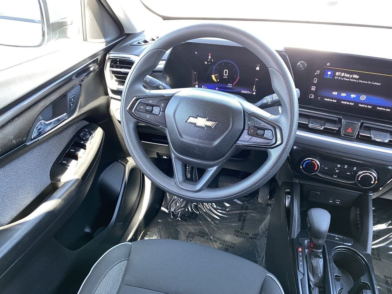 Used 2024 Sterling Gray Chevrolet LT image 14