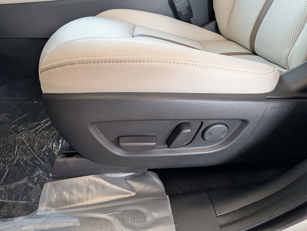 New 2026 Rhodium White Premium Mazda 3.3 Turbo Premium Plus AWD image 12