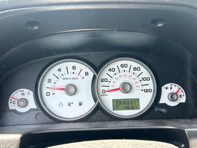 Used 2007 White Ford XLS image 17