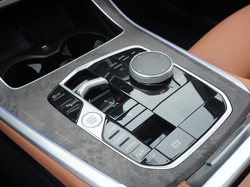 Used 2024 Black BMW xDrive40i image 54