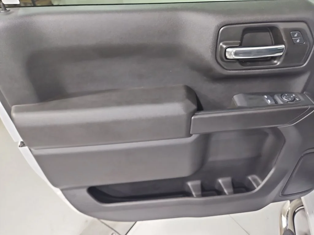 Used 2025 White Chevrolet WT image 11