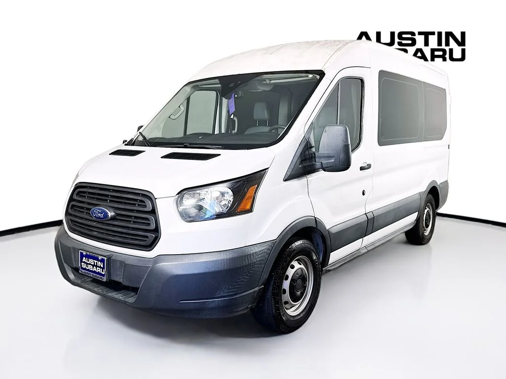 Used 2018 White Ford XL image 3