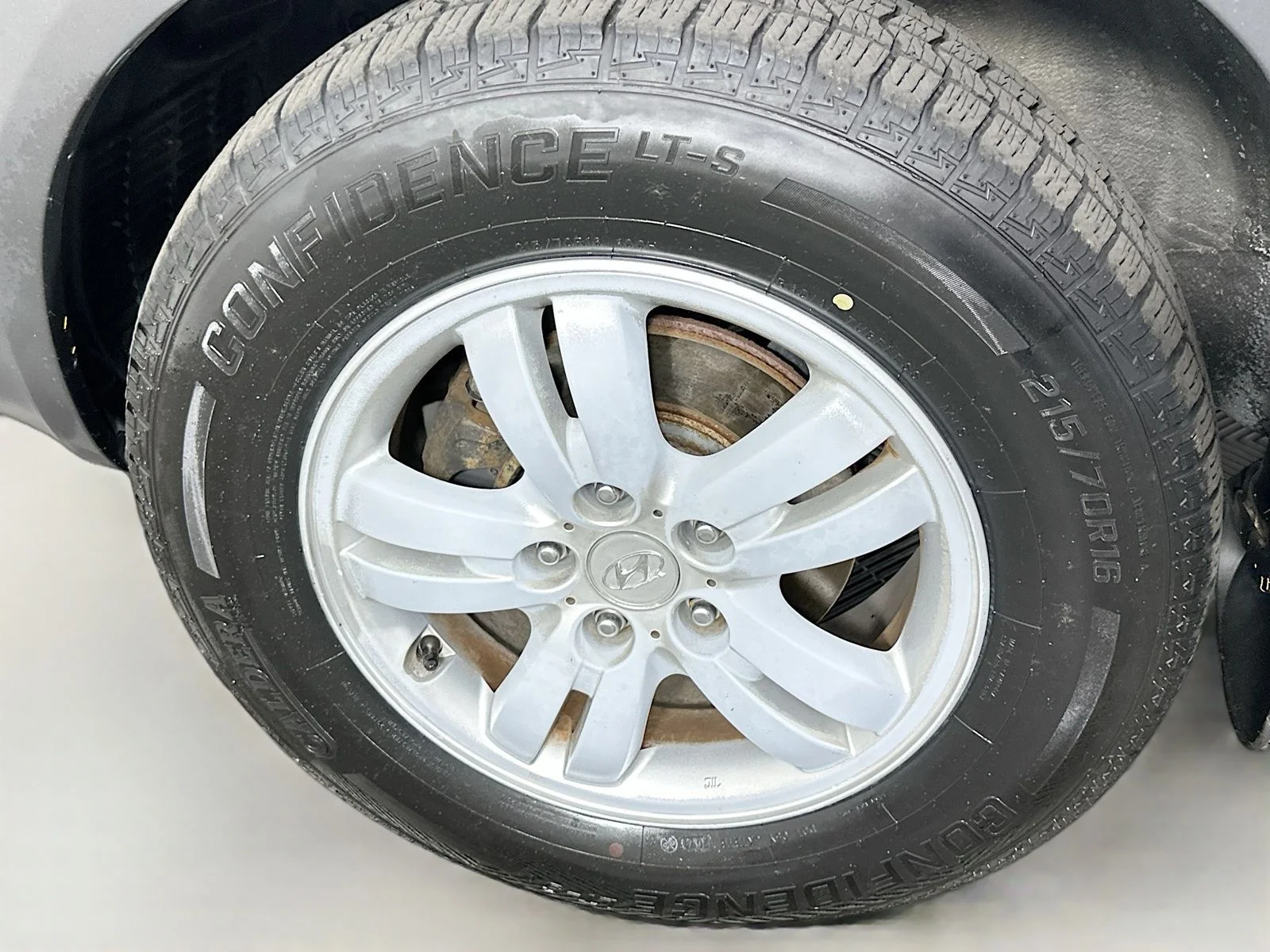 Used 2008 Silver Hyundai SE image 30