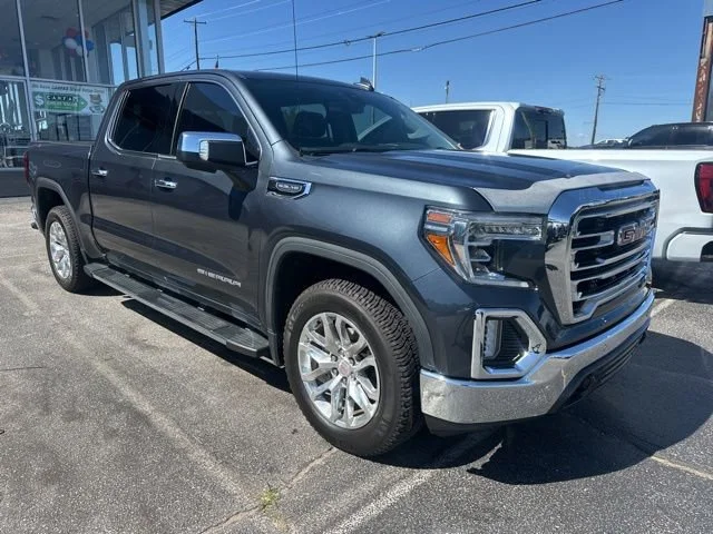 2019 GMC Sierra 4WD Crew Cab Short Box SLT's photo