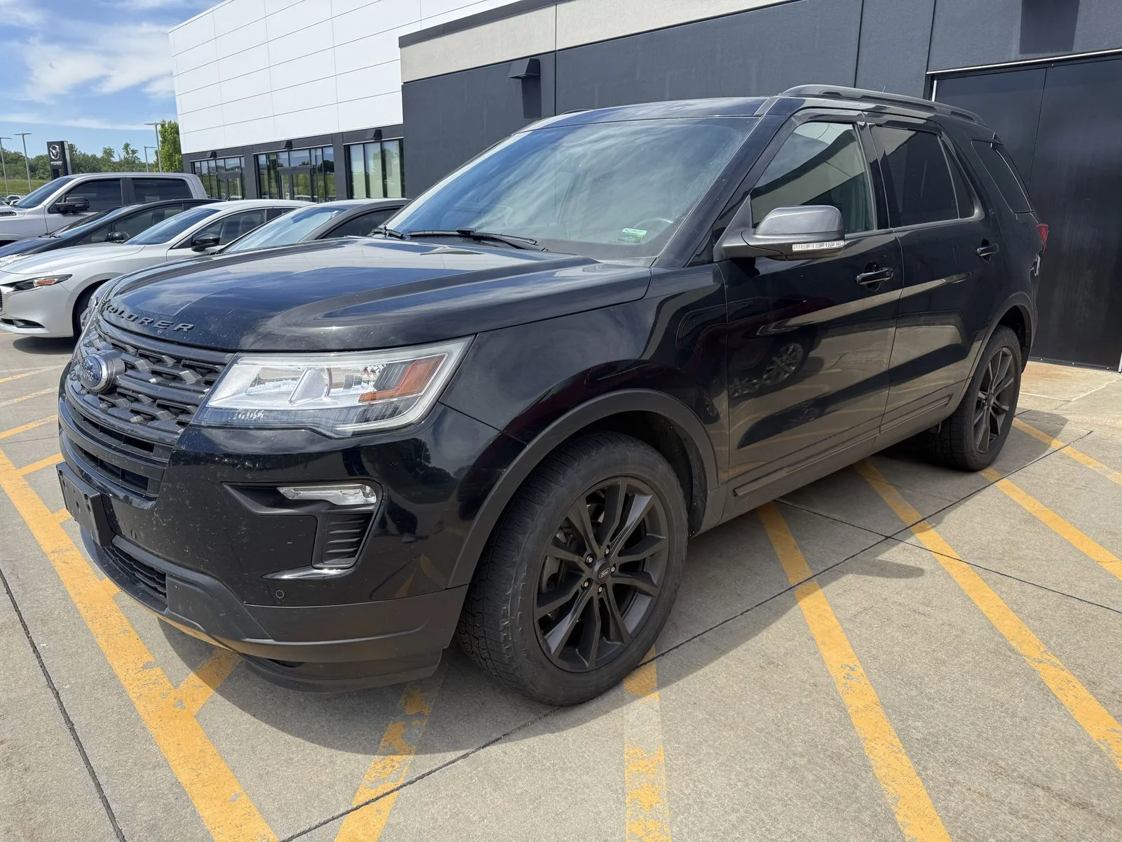 2018 Ford Explorer XLT 4WD's photo
