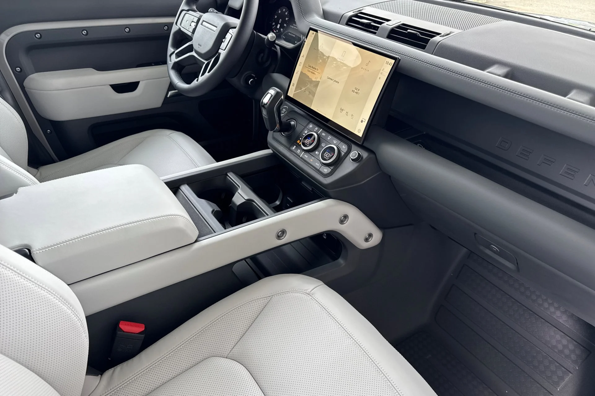 New 2026 Borasco Grey Land Rover X-Dynamic SE image 18