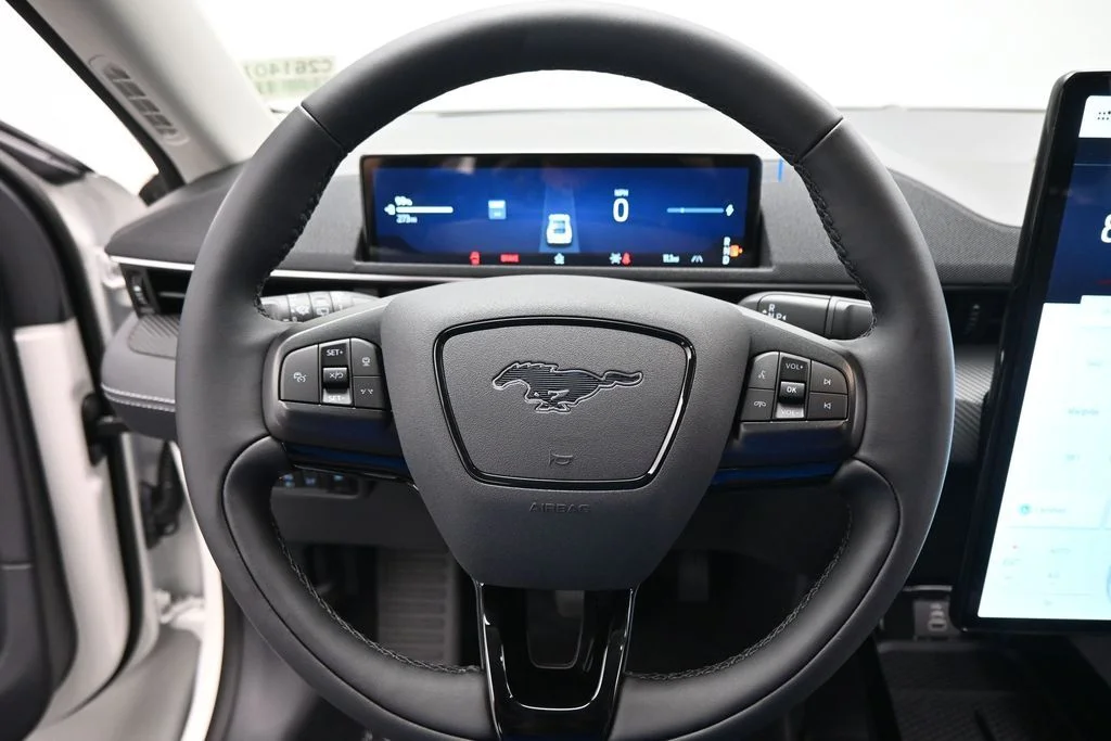 New 2026 Star White Metallic Tri-coat Ford Select image 13