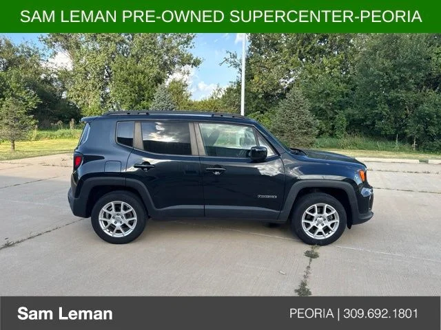 Used 2020 Black Jeep Latitude image 3