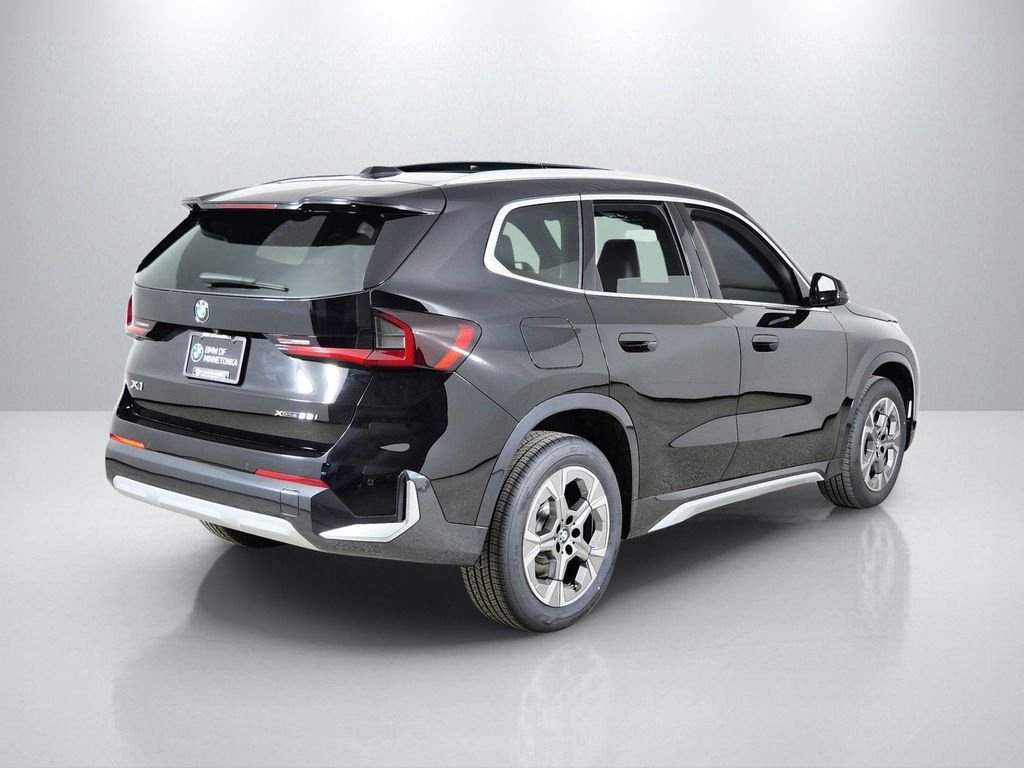 Used 2026 Jet Black BMW xDrive28i image 10