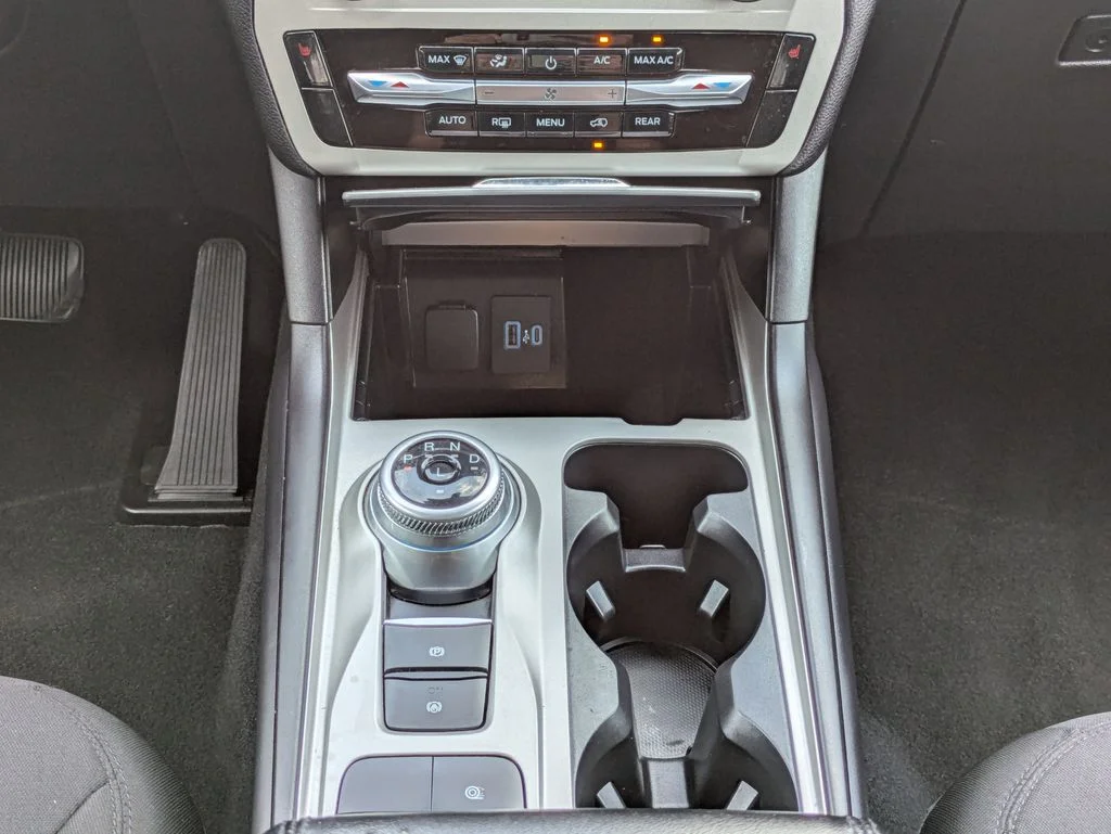 Used 2023 Silver Ford XLT image 21