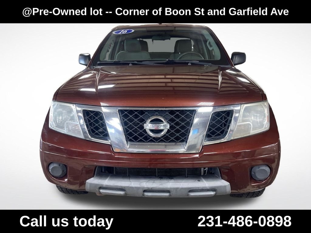 Used 2016 Brown Nissan SV image 8