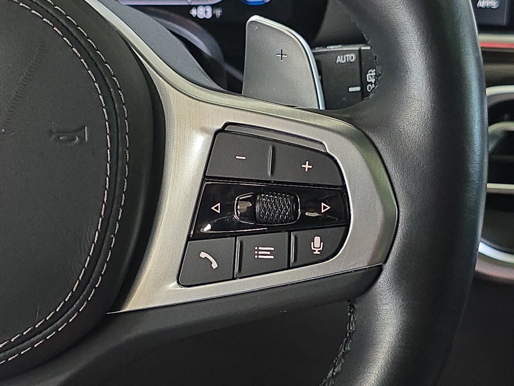 Certified Used 2023 Black Sapphire Metallic BMW M50i image 21