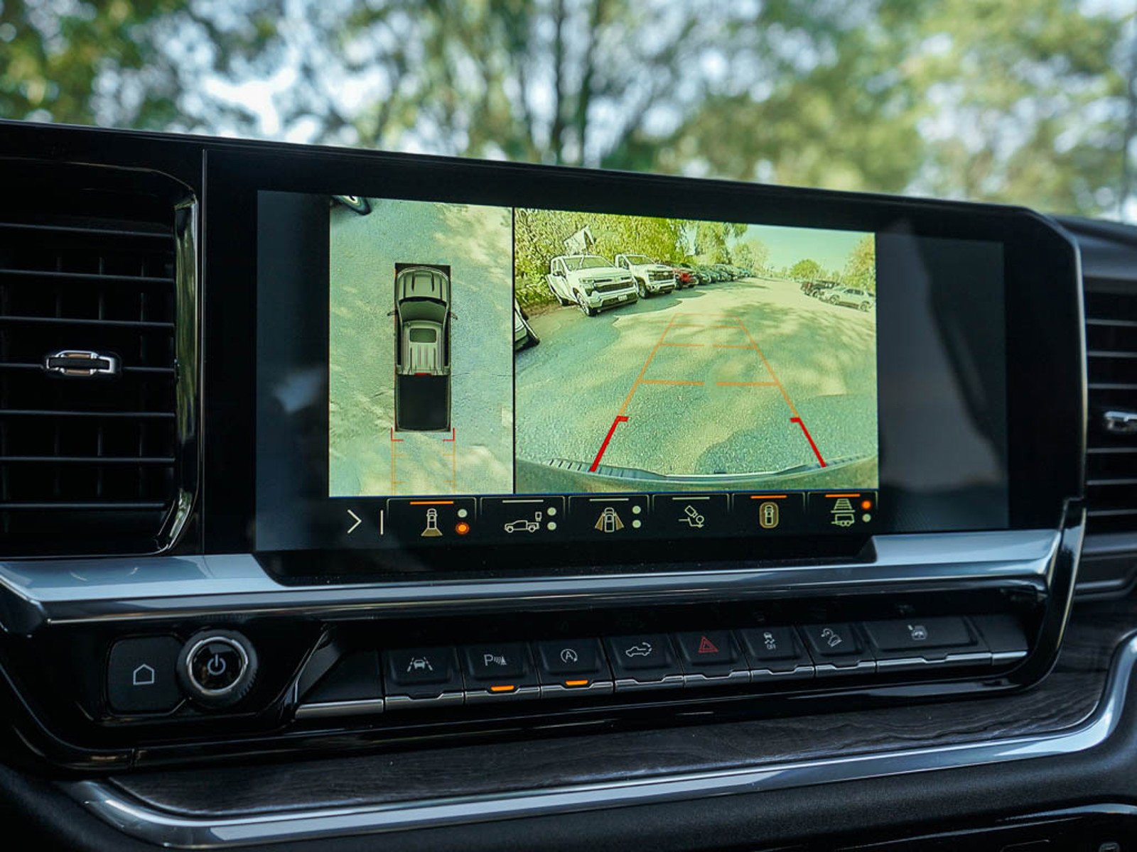2025 Chevrolet Silverado 1500 LTZ - Photo 22