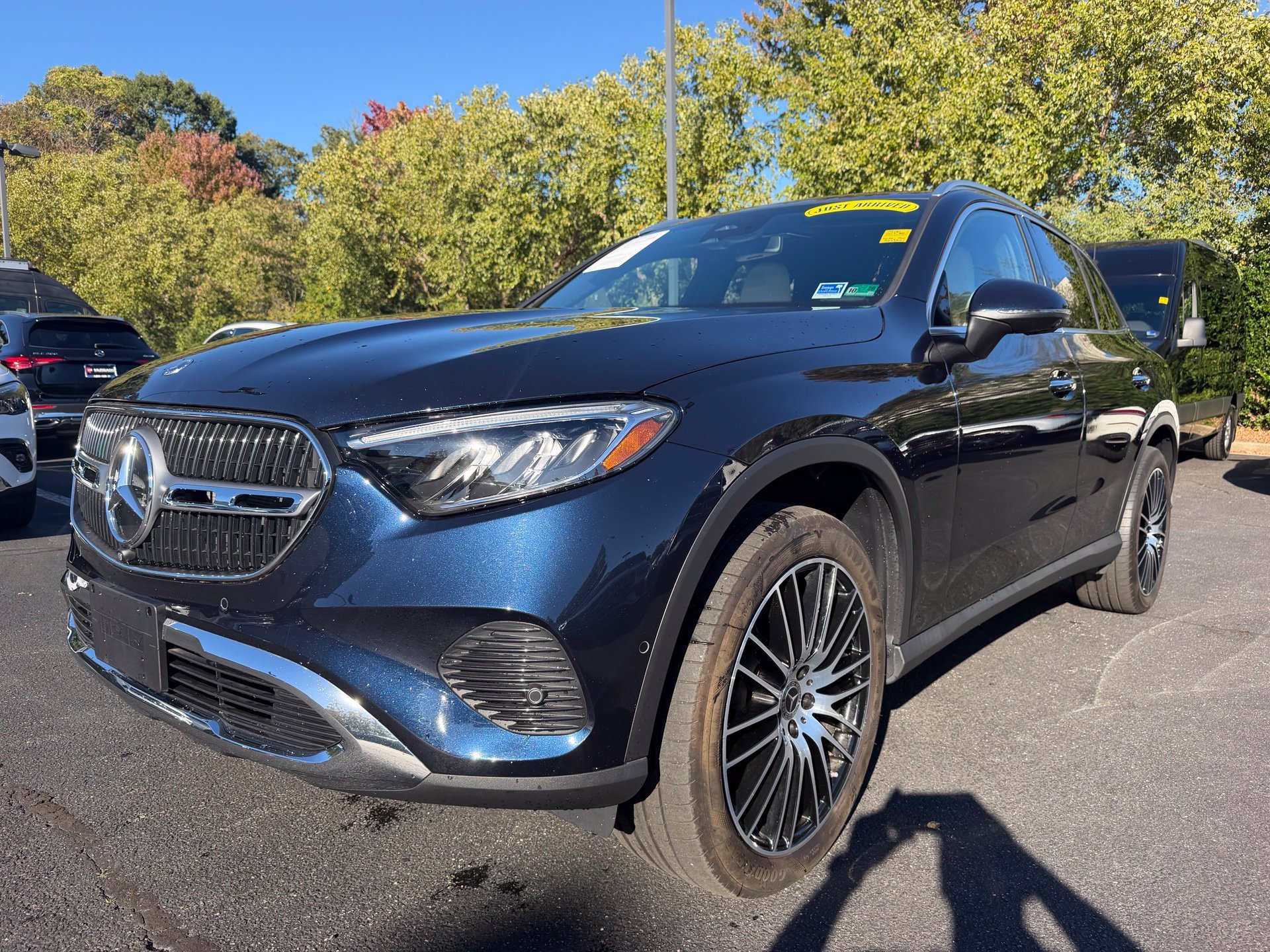 Used 2023 Blue Mercedes-Benz GLC 300 image 3