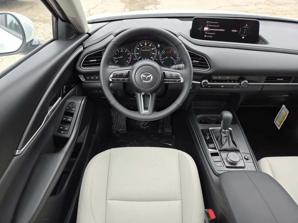 2026 Mazda CX-30 Premium - Photo 18