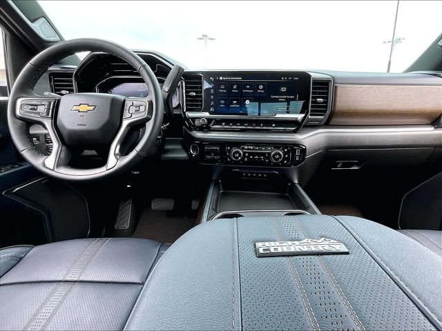 Used 2025 Black Chevrolet High Country image 21