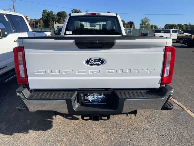 New 2027 Oxford White Ford F-350® XL image 5