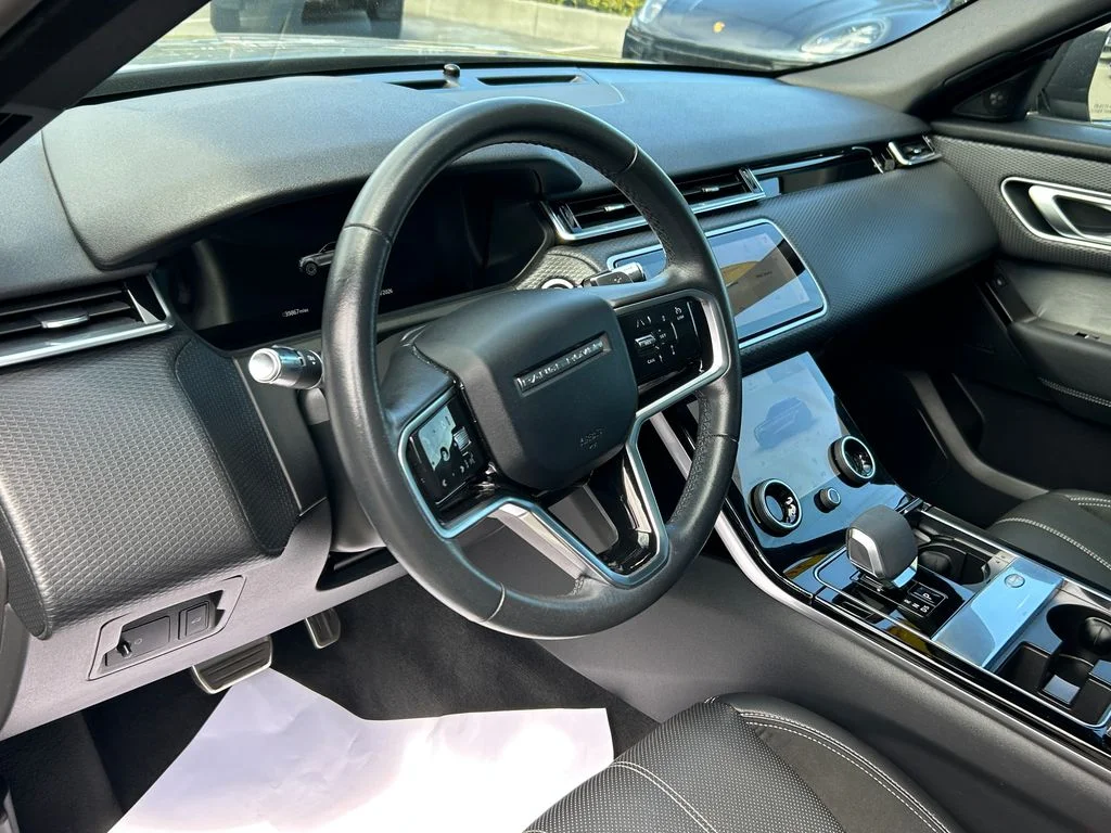 Used 2023 Gray Land Rover R-Dynamic S image 13