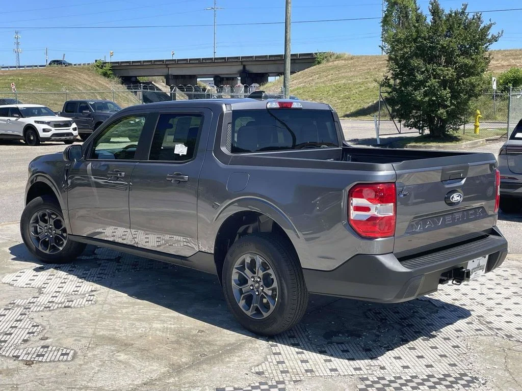 New 2026 Gray Ford XLT image 5