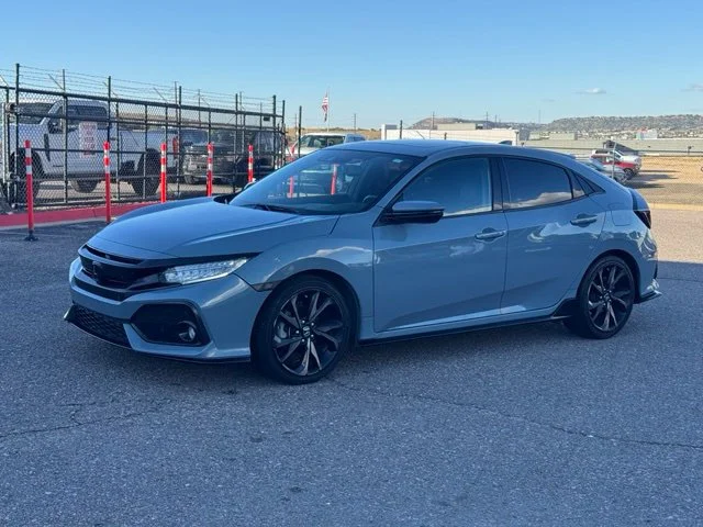 Used 2017  Honda Sport Touring image 2