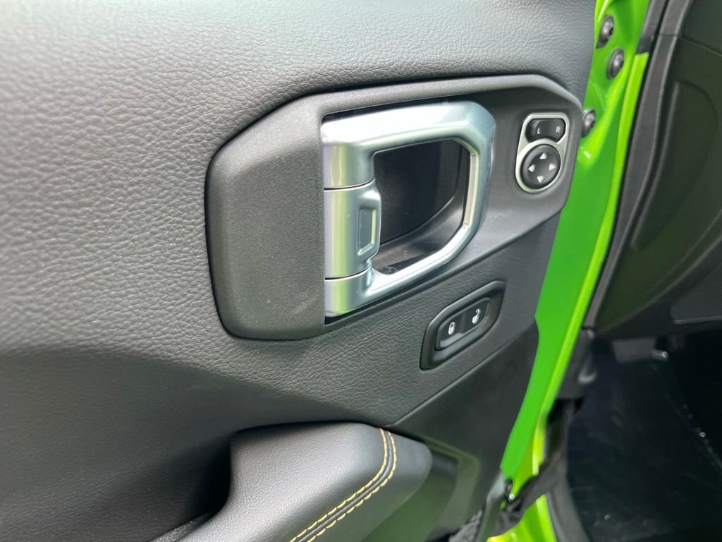 New 2026 Mojito Clear-Coat Exterior Paint Jeep Sahara image 25