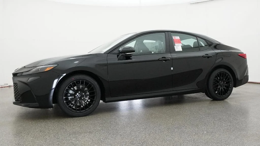 New 2026 Midnight Black Metallic Toyota LE image 21