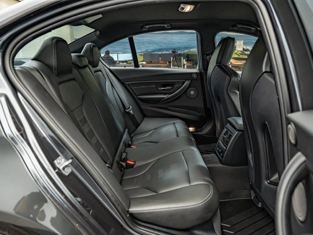 Used 2018 Mineral Gray Metallic BMW  image 46