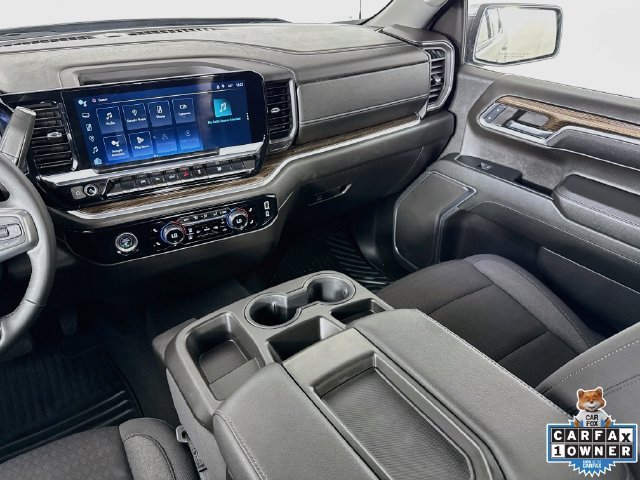 Used 2024 Sterling Gray Metallic Chevrolet LT (2FL) image 24