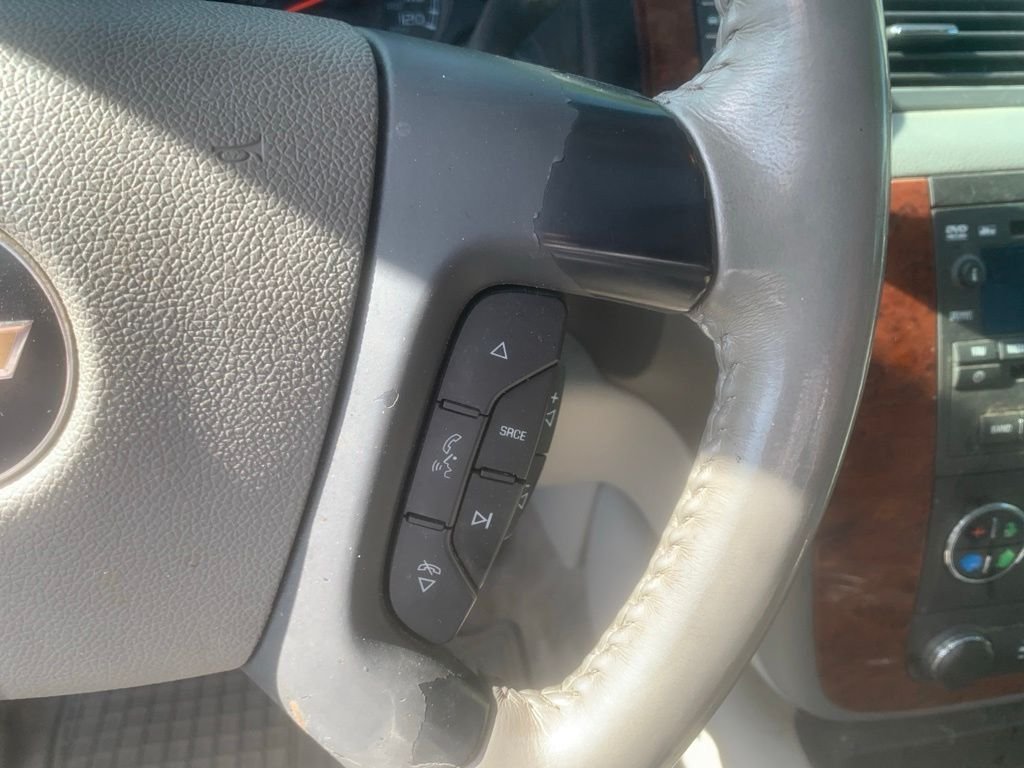 Used 2010 Blue Granite Metallic Chevrolet LT image 18