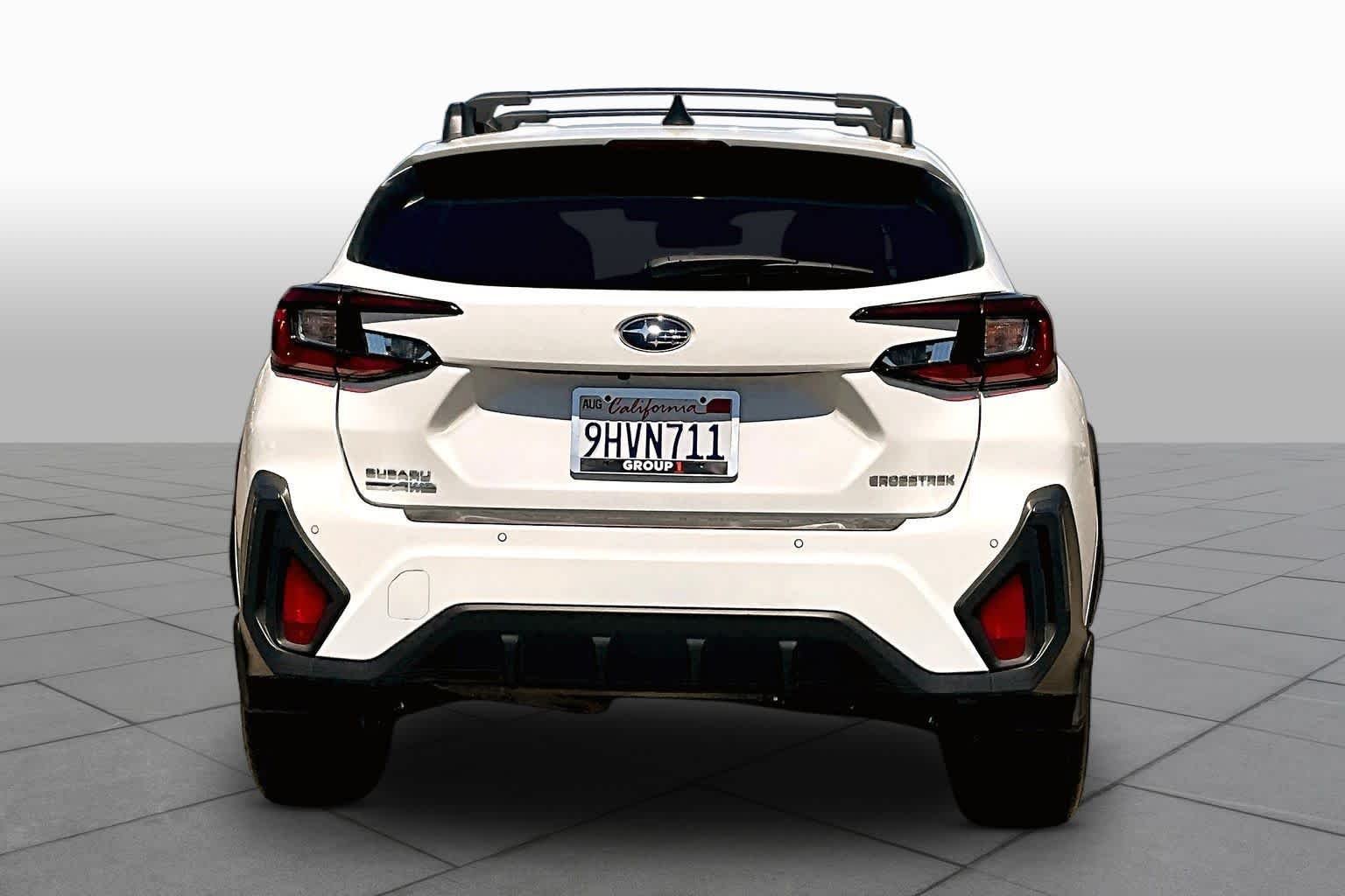 Used 2024 Crystal White Pearl Subaru Limited image 4