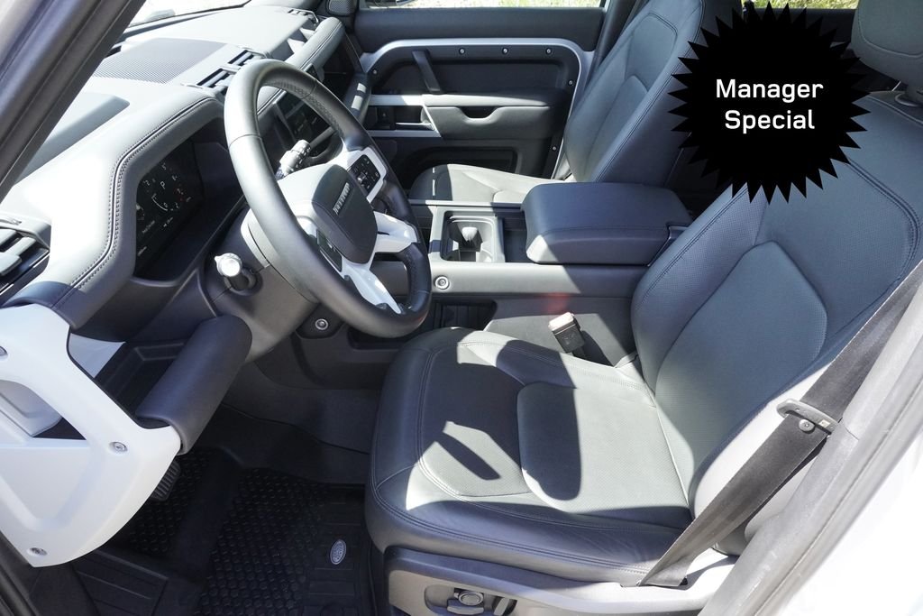 Used 2024 Silver Land Rover V8 image 19